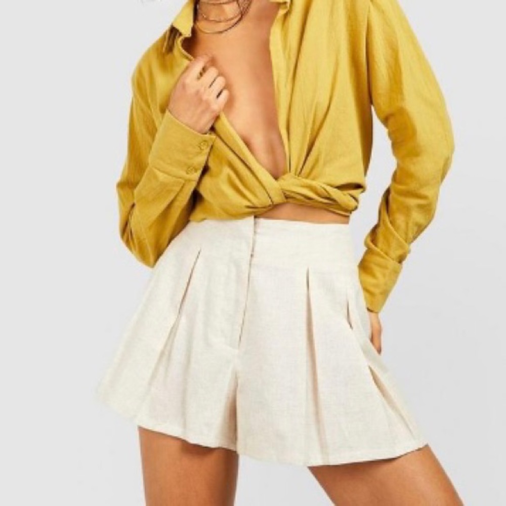 Linen shorts
